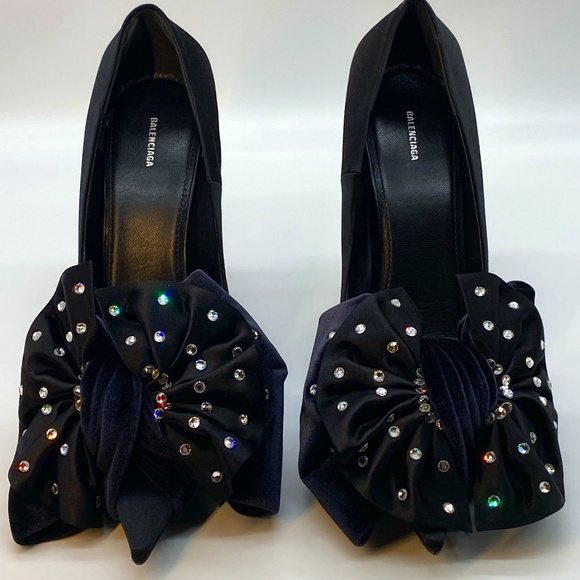 BALENCIAGA Velvet Crystal Bow heels - Picture 3 of 15
